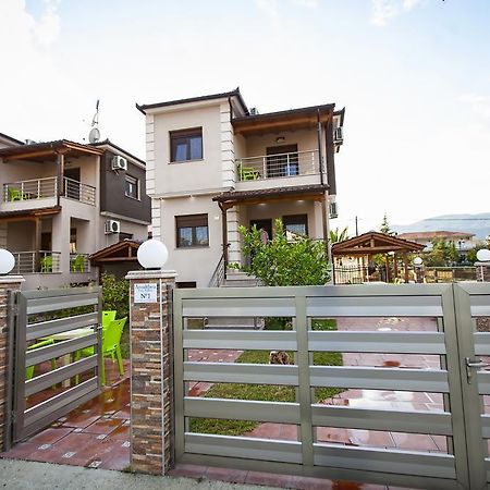 Vrasná Αmalia Lux Villas מראה חיצוני תמונה