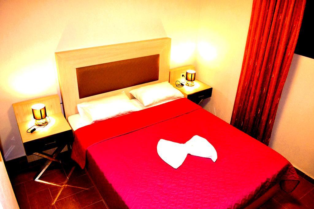 Vrasná Αmalia Lux Villas חדר תמונה