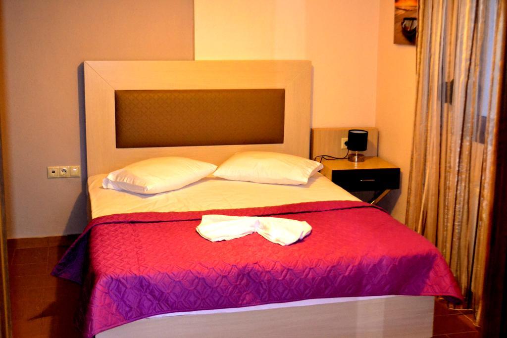Vrasná Αmalia Lux Villas חדר תמונה