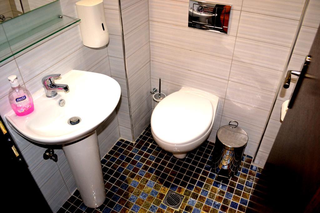 Vrasná Αmalia Lux Villas חדר תמונה