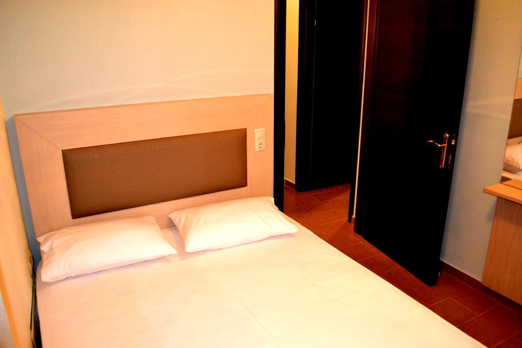 Vrasná Αmalia Lux Villas מראה חיצוני תמונה